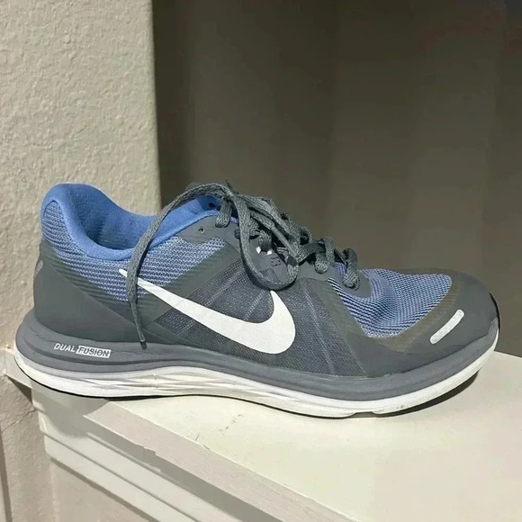 Nike Womens Dual Fusion X2 819318-002 Gray Blue Running Shoes Sneakers Size 7 - Picture 2 of 9
